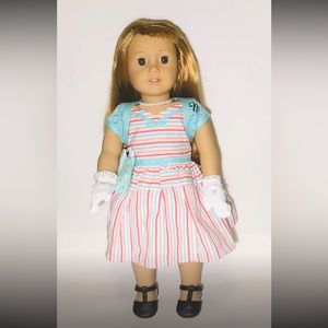 American girl doll- Maryellendoll original with accessories.